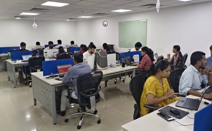 IT Consulting, Technology Consulting, Digital Transformation, Enterprise Solutions, Business Consulting, Cloud Solutions, AI Solutions, Maxima Technologies